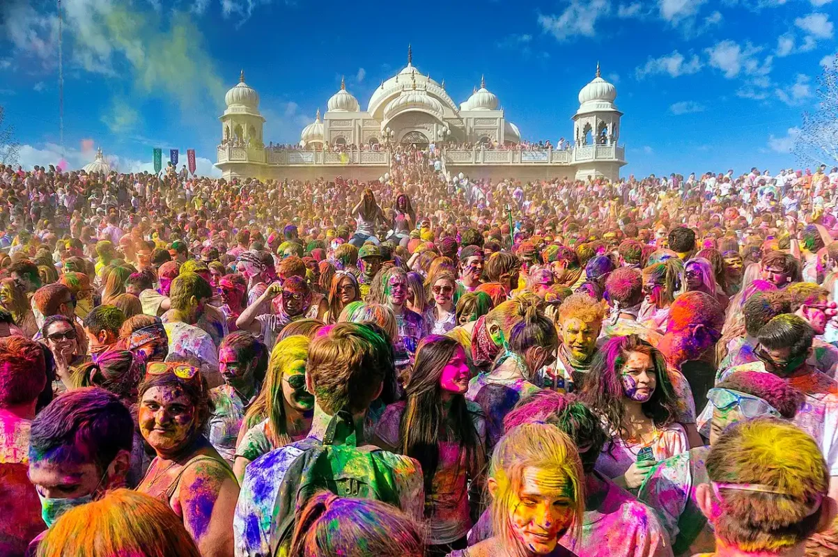 Holi-Indian-Festival-Indian-Culture-AstonishingBharat