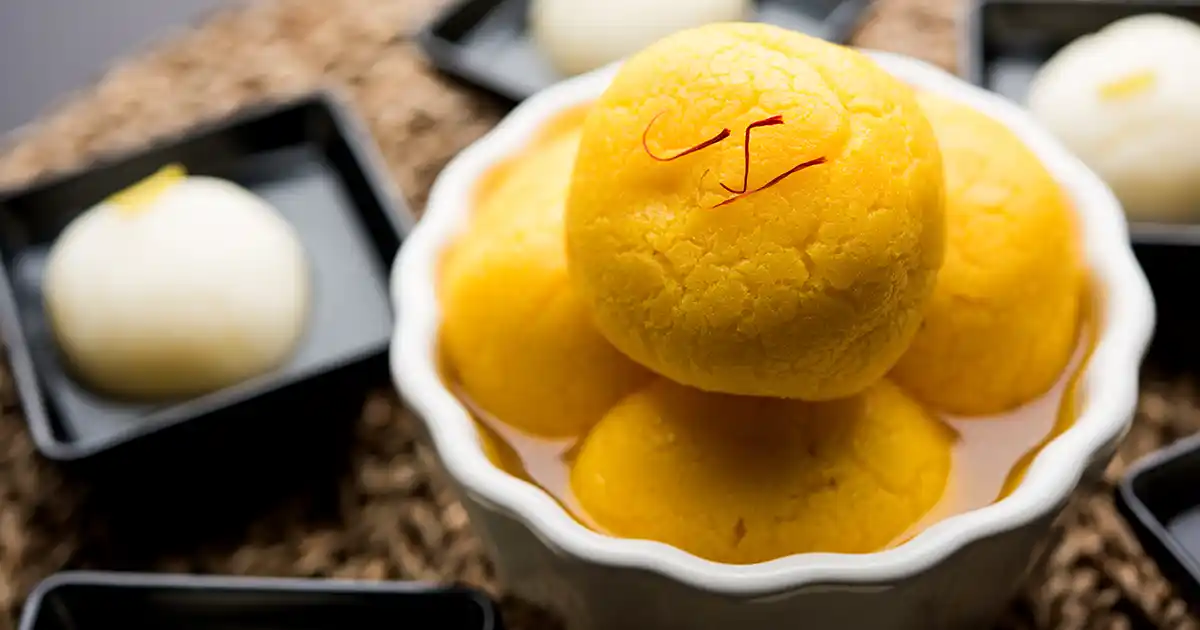 Kesar-Rasgulla-Indian-Sweet-Indian-Culture-Rosogolla